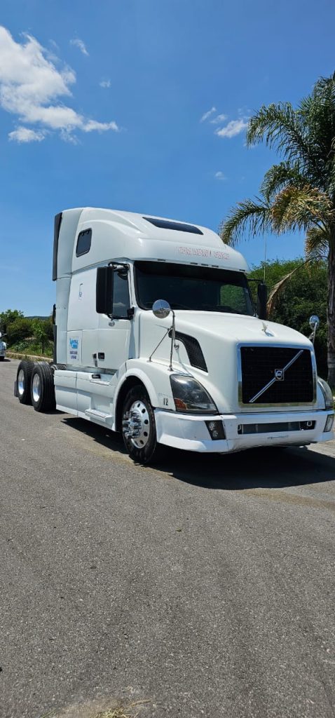 Alaventa tracto camion