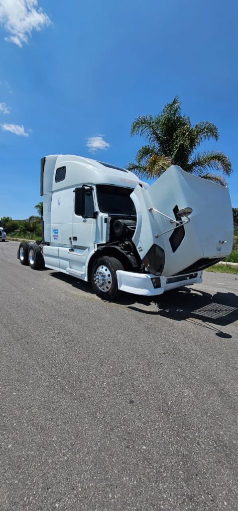 Alaventa tracto camion