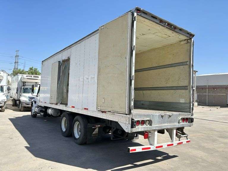 Torton Estandar de 3 Ejes doble Cabina de 15 ton Modelo 2013 Serie 3HANKAAR6DL325436 No. Eco OP255 chasis cabina marca INTERNATIONAL Modelo 4400-225, motor INTERNATIONAL