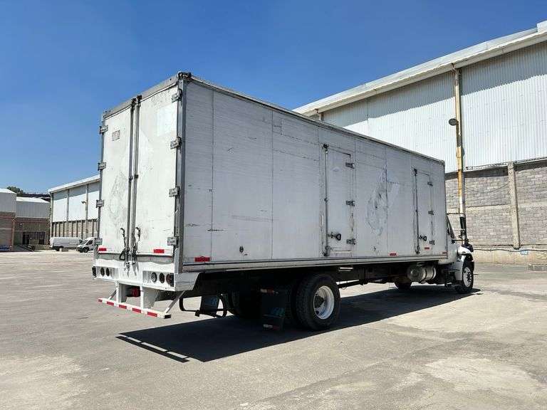 Camión DARASTAR Rabon Automatico de 2 Ejes de 15 ton acondicionado con TERMO KING Marca INTERNATIONAL Modelo 2016 Serie 3HAMMAARXGL226208 No. Eco RA017 con caja refrigerada Marca RENO
