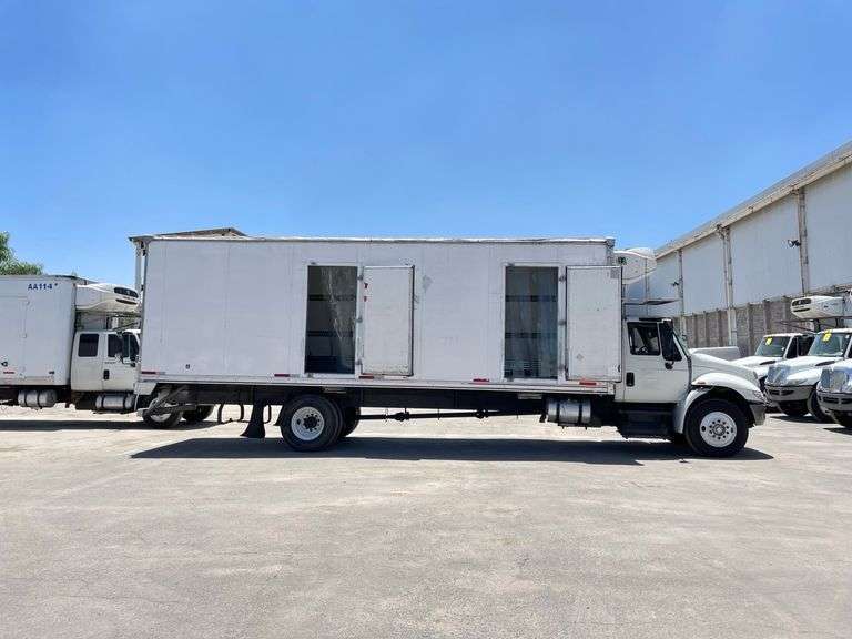 Camión DURASTAR chasis cabina 4300, 4x2, Marca INTERNATIONAL, año 2016, Serie 3HAMMAAR8GL226210, kilometraje 416736 km, motor DT466, serie 466HM2U2210712, transmisión Allison XMSN 3000HS5-SP, de 5 velocidades, 6 cilindros, diesel,  tipo Rabon