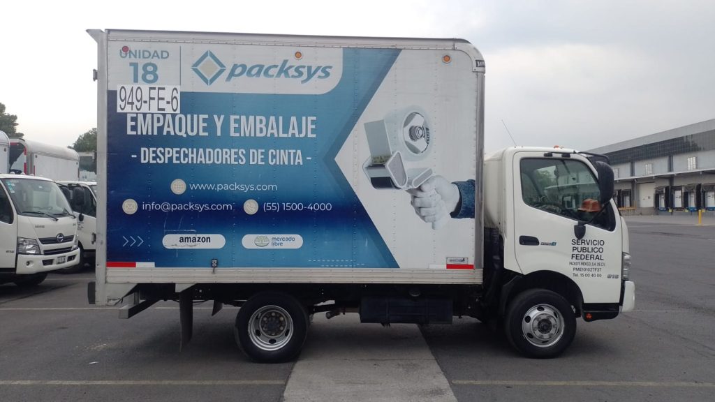 Camión Hino 300 816 Con Caja Seca Transmisión Manual Año 2019