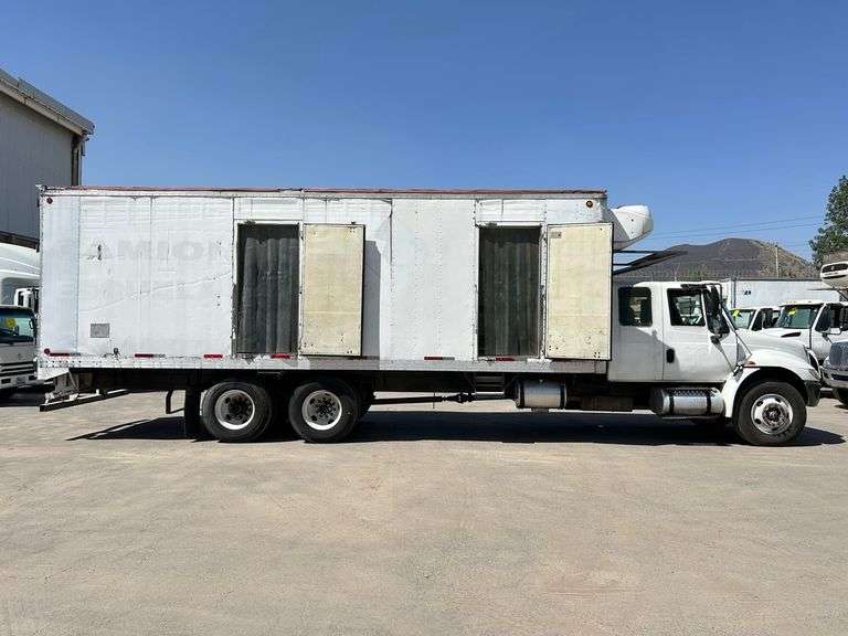 Torton Estandar de 3 Ejes doble Cabina de 15 ton Modelo 2013 Serie 3HANKAAR6DL325436 No. Eco OP255 chasis cabina marca INTERNATIONAL Modelo 4400-225, motor INTERNATIONAL