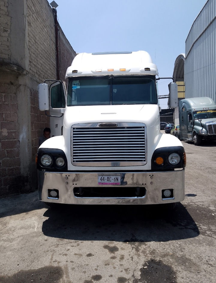 FREIGHTLINER CENTURY