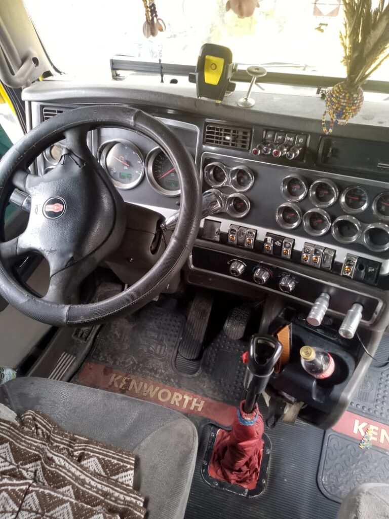 TRACTOCAMIÓN T660 AEROCAB
