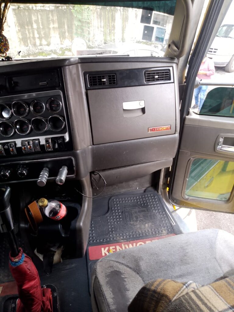 TRACTOCAMIÓN T660 AEROCAB