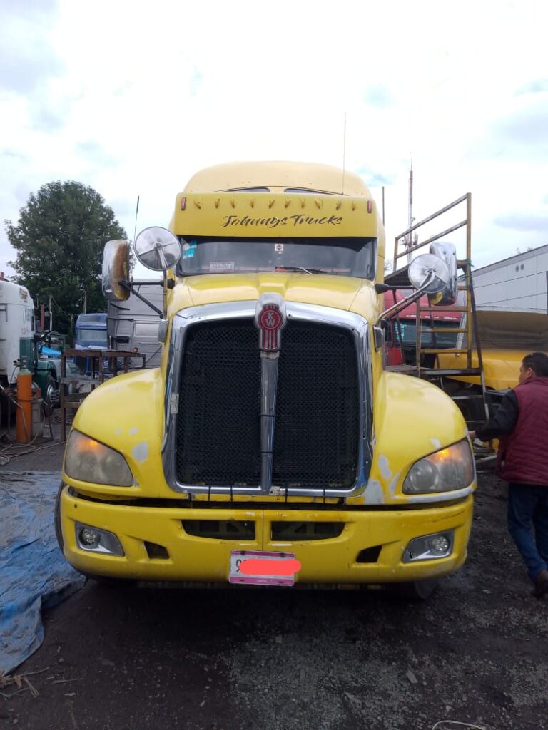 TRACTOCAMIÓN T660 AEROCAB