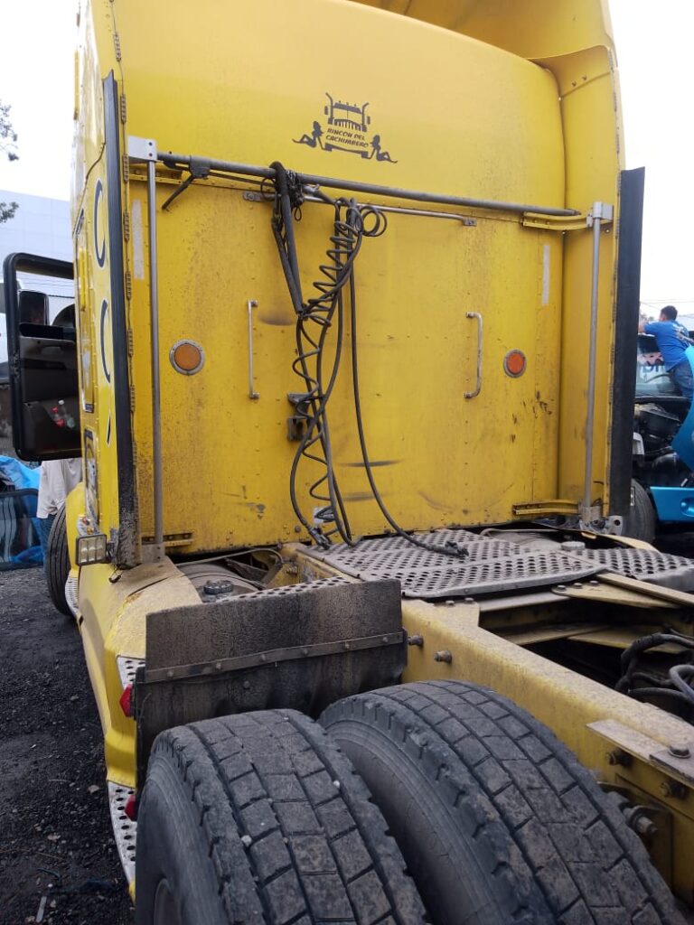 TRACTOCAMIÓN T660 AEROCAB