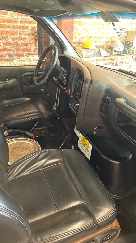 chevrolet kodiak C6500 2005 con rampa hidraulica