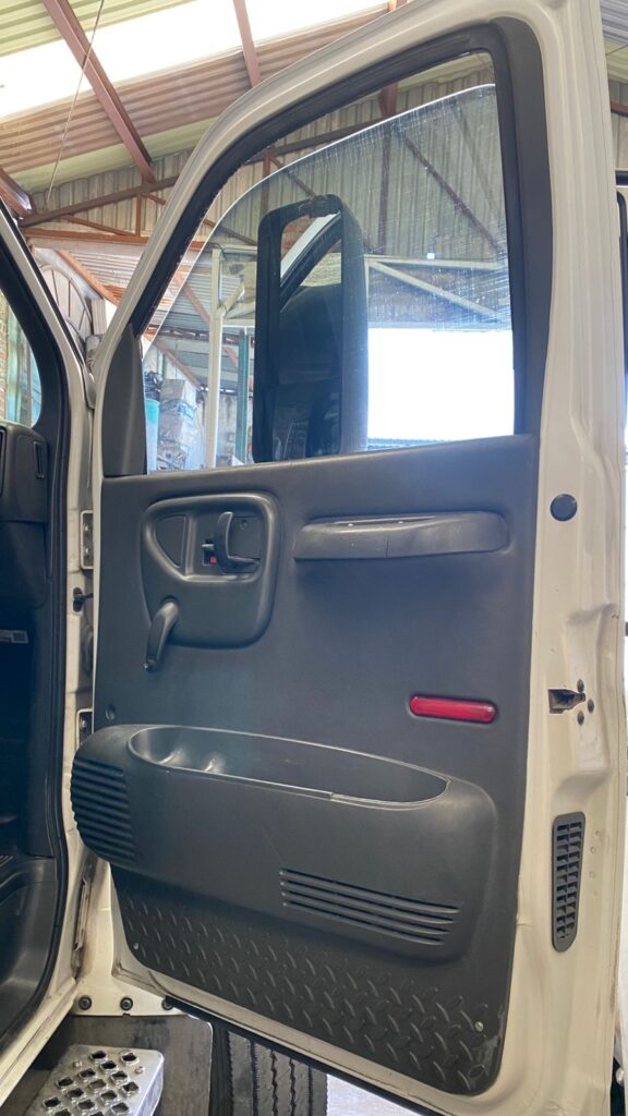 chevrolet kodiak C6500 2005 con rampa hidraulica