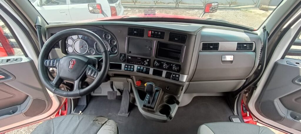 Tractocamión Importado Marca- Kenworth T680