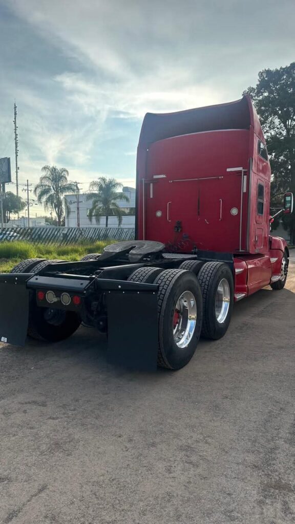 TRACTOCAMION KW T660 2013