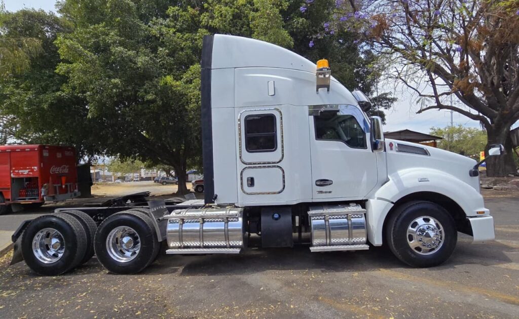 ️Kenworth T-880 2023