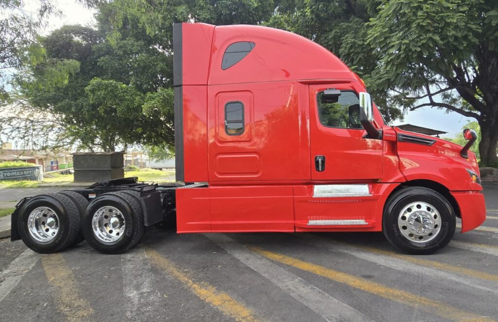 FREIGTLINER NEW CASCADIA 2025