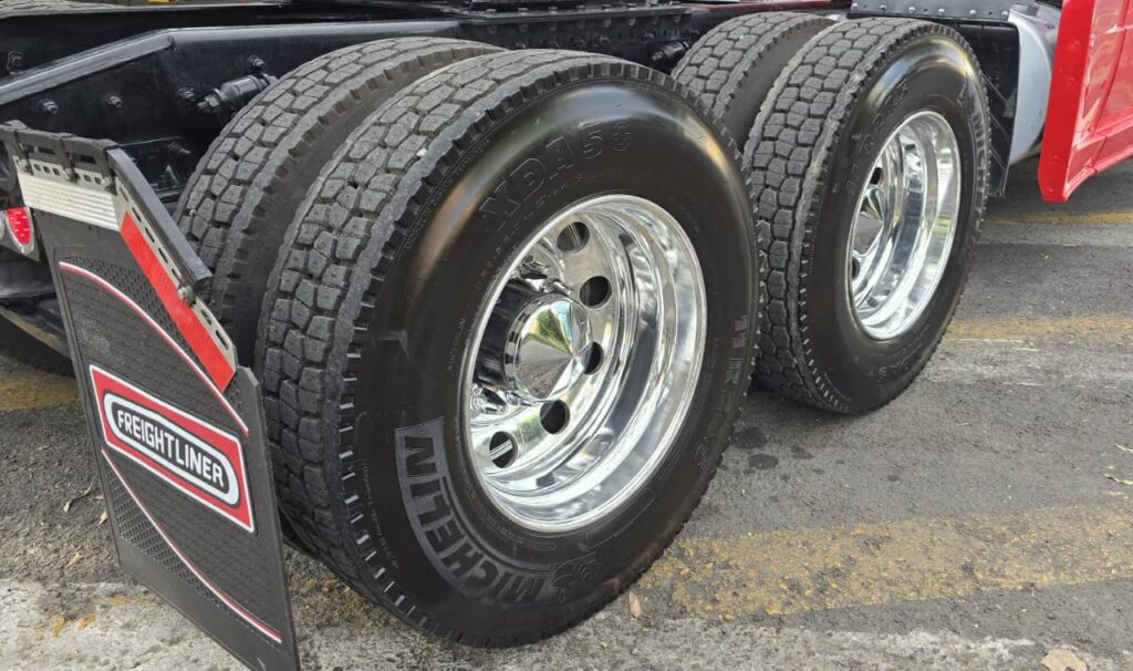 FREIGTLINER NEW CASCADIA 2025