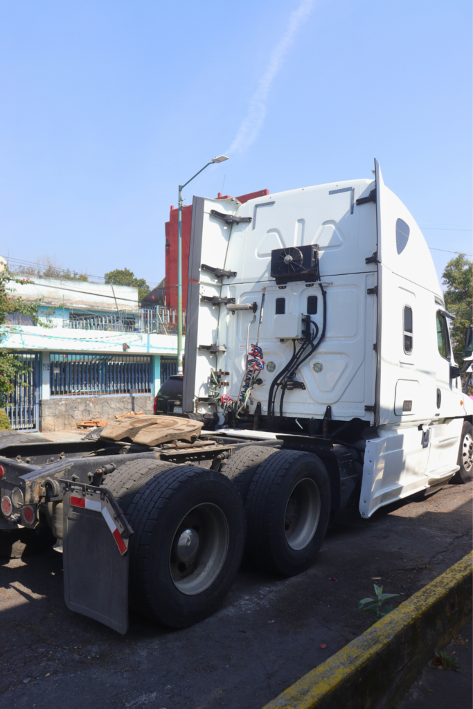 Tractocamion Quinta Rueda Freightliner 2015 Modelo Cascadia