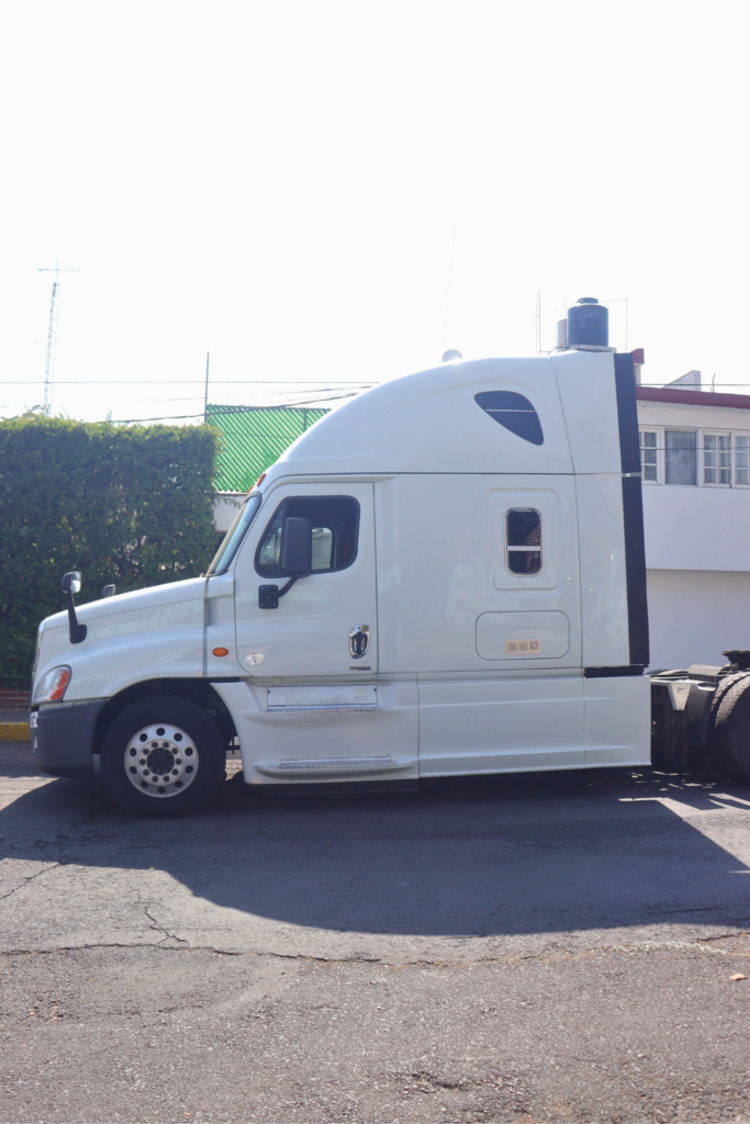 Tractocamion Quinta Rueda Freightliner 2015 Modelo Cascadia